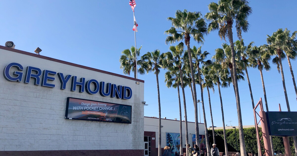 Arizona man among those killed in a Greyhound bus crash near St. Louis - Vimarsana News