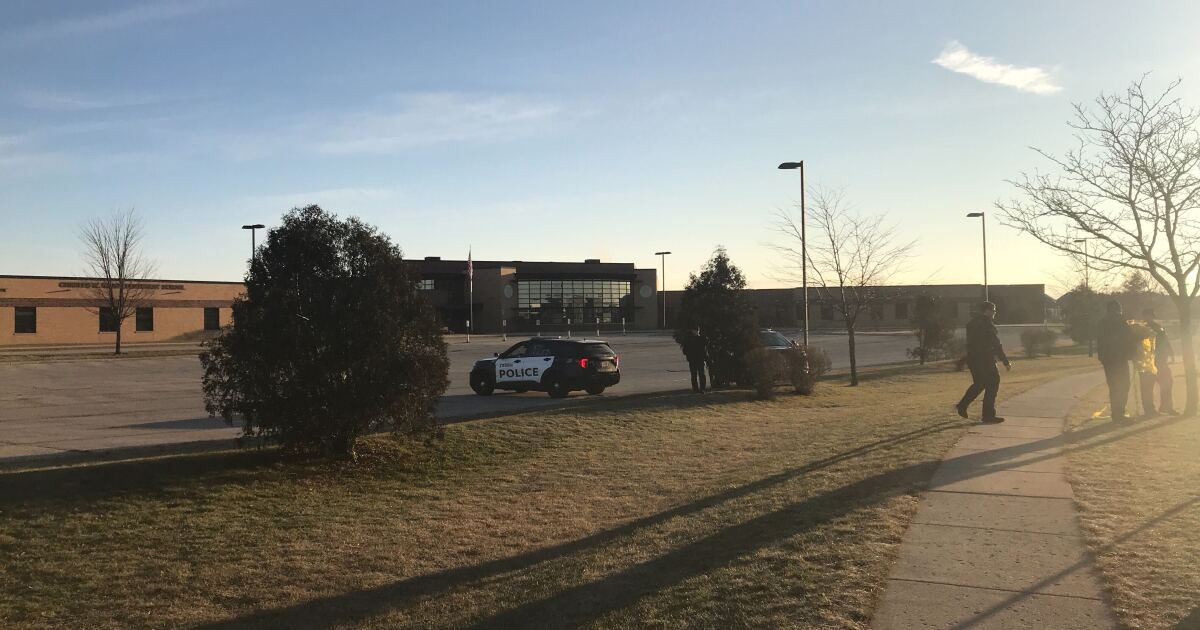 Body found at Nash Elementary in Kenosha; classes go virtual