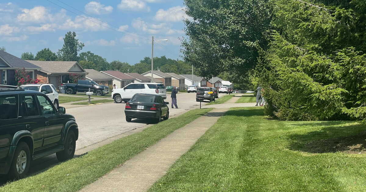 Police in Kentucky hold man in killing of couple, arson of home