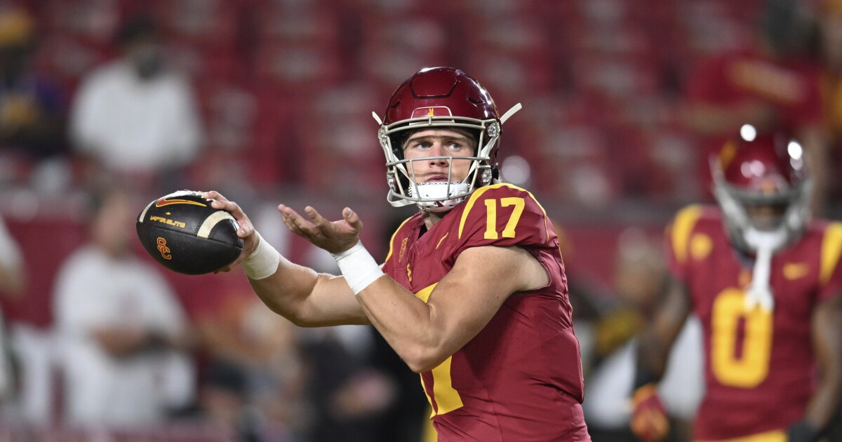 Montana Grizzlies officially sign two new transfers including former USC QB