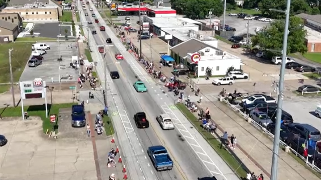 Complaints, questions on social media after Route 66 Capital Cruise caps parade
