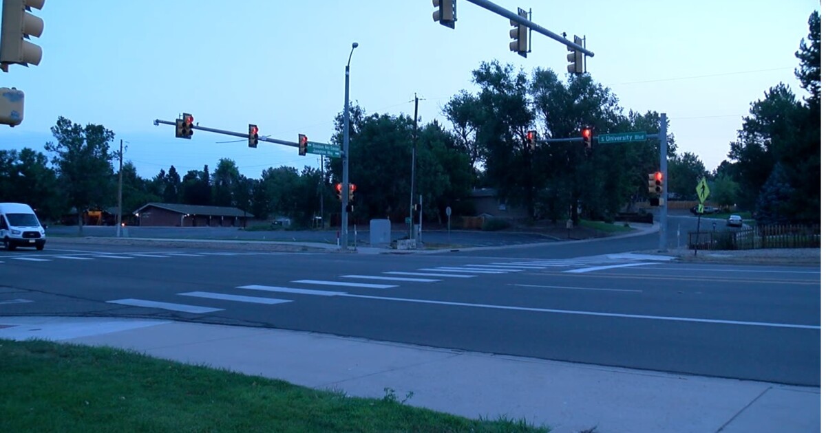 traffic lights flashing