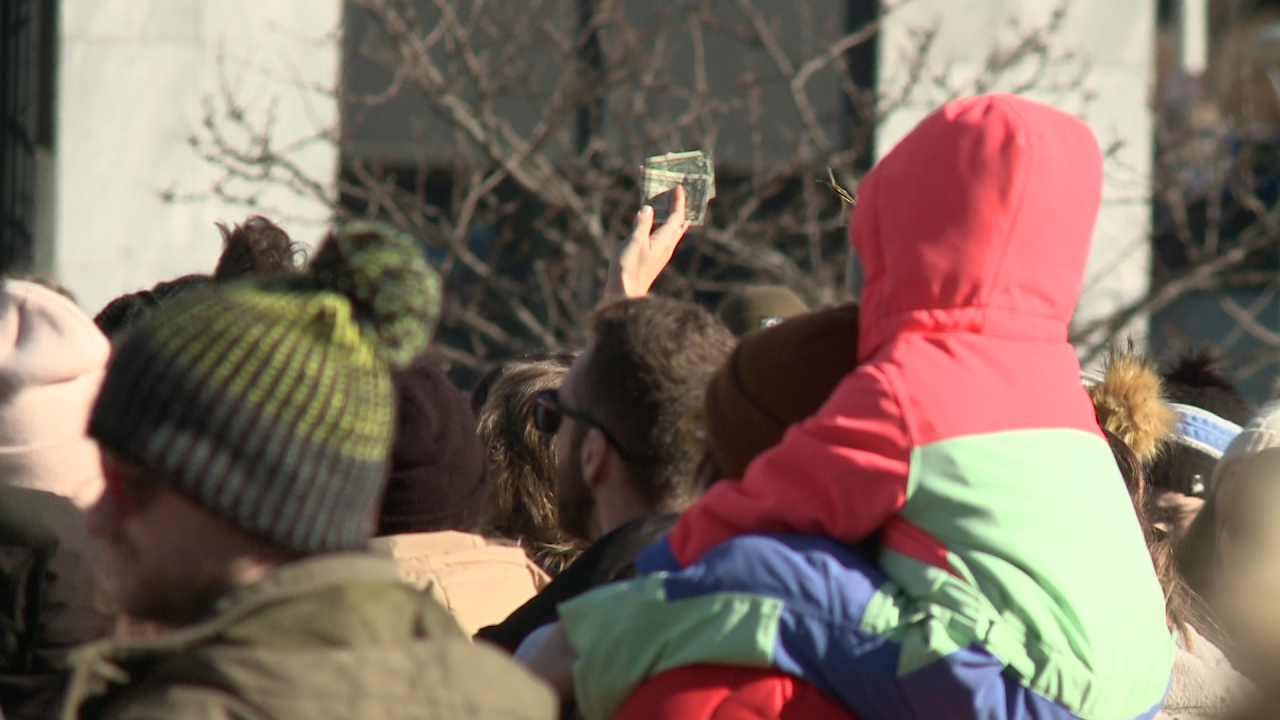 World of Winter - Winter's a DRAG