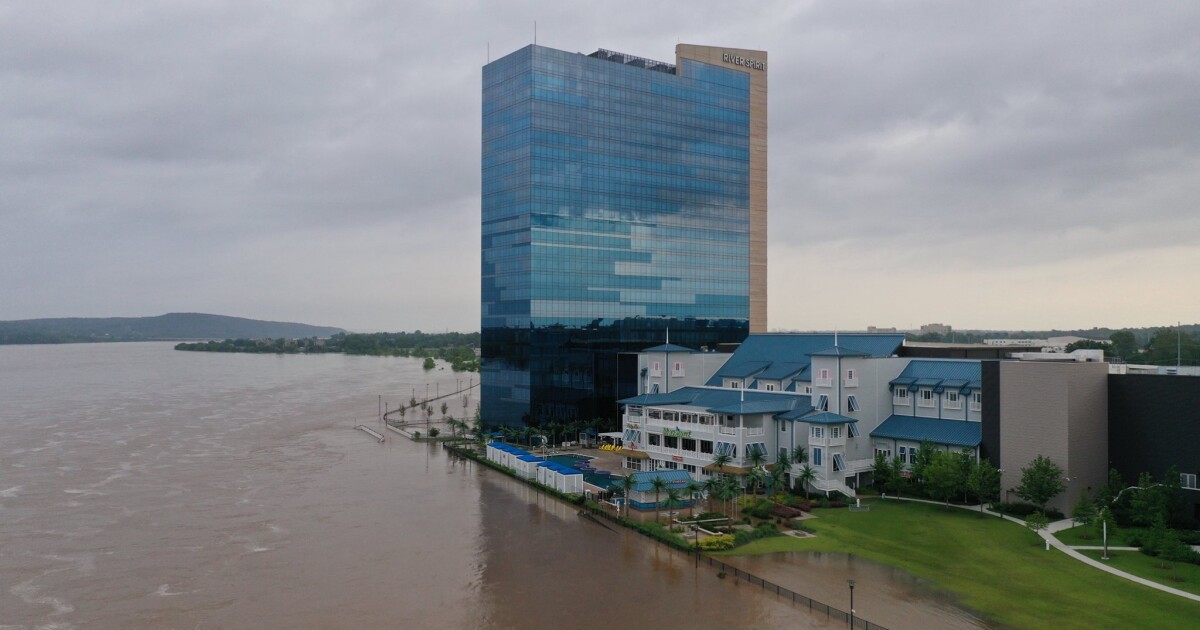 is the river spirit casino leaning