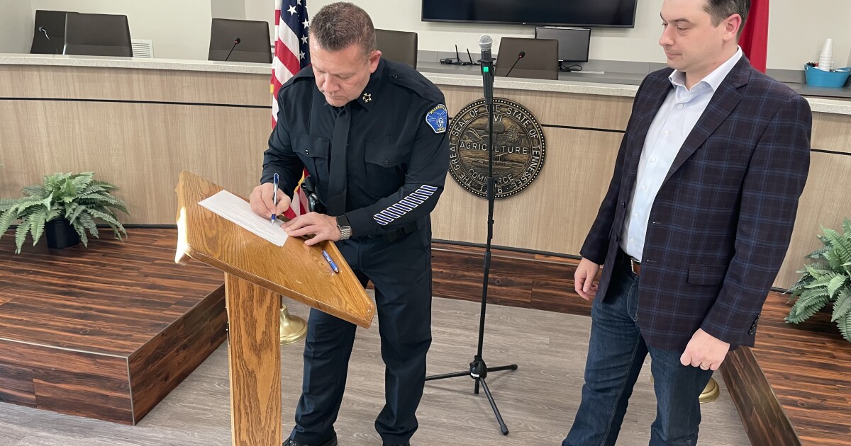 Embattled Millersville police department swearsin new chief