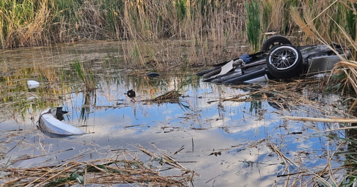 Man dies after car rolls into retention pond off I-80 in Tooele County