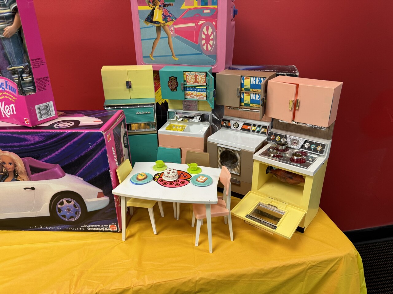 1960 Barbie Kitchen recently offered by Factor48.com