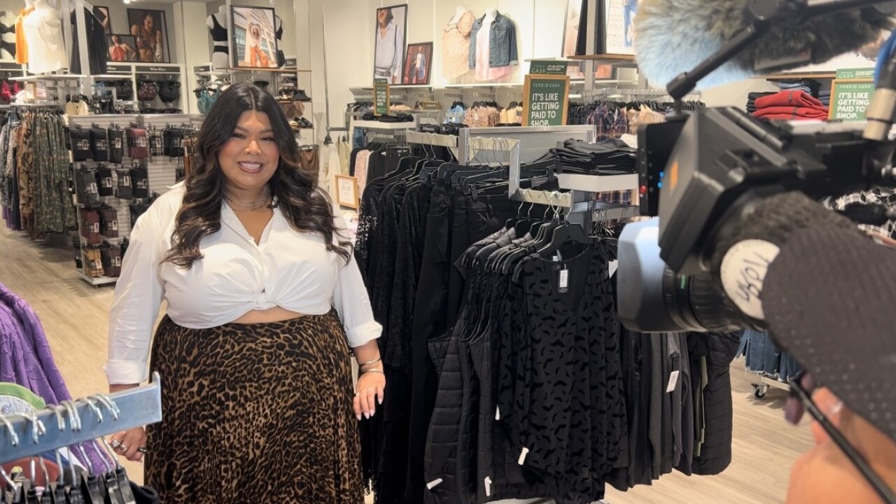 señorita esther.jpg