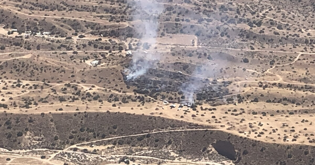 Fire burns home, spreads to vegetation near New Cuyama - Vimarsana News