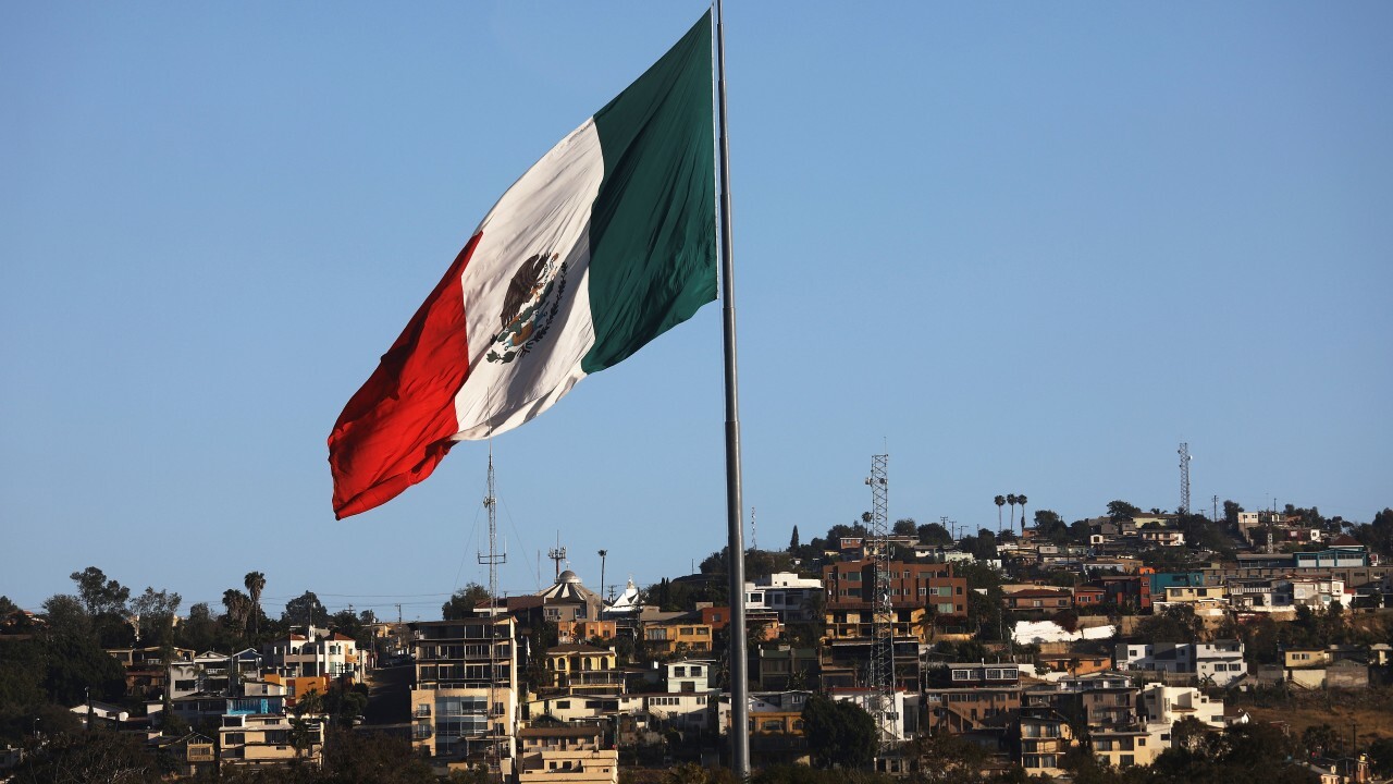 Mexico 3 Shot Dead At Auto Shop In City Bordering Arizona