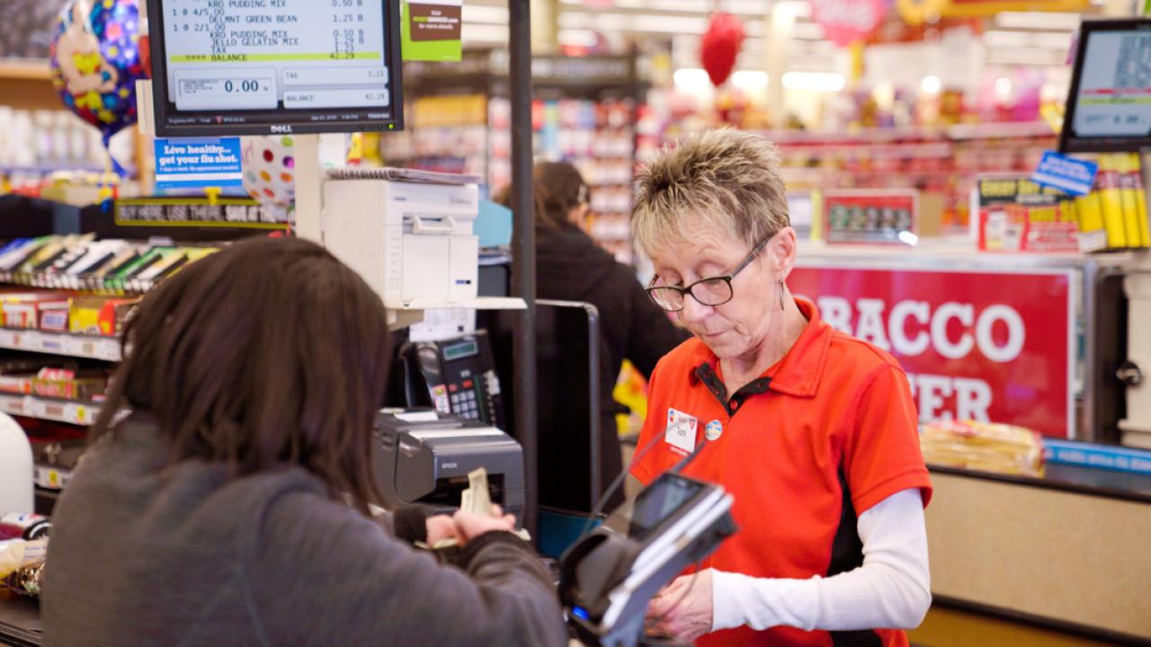 Smith’s grocery stores will no longer accept Visa credit cards