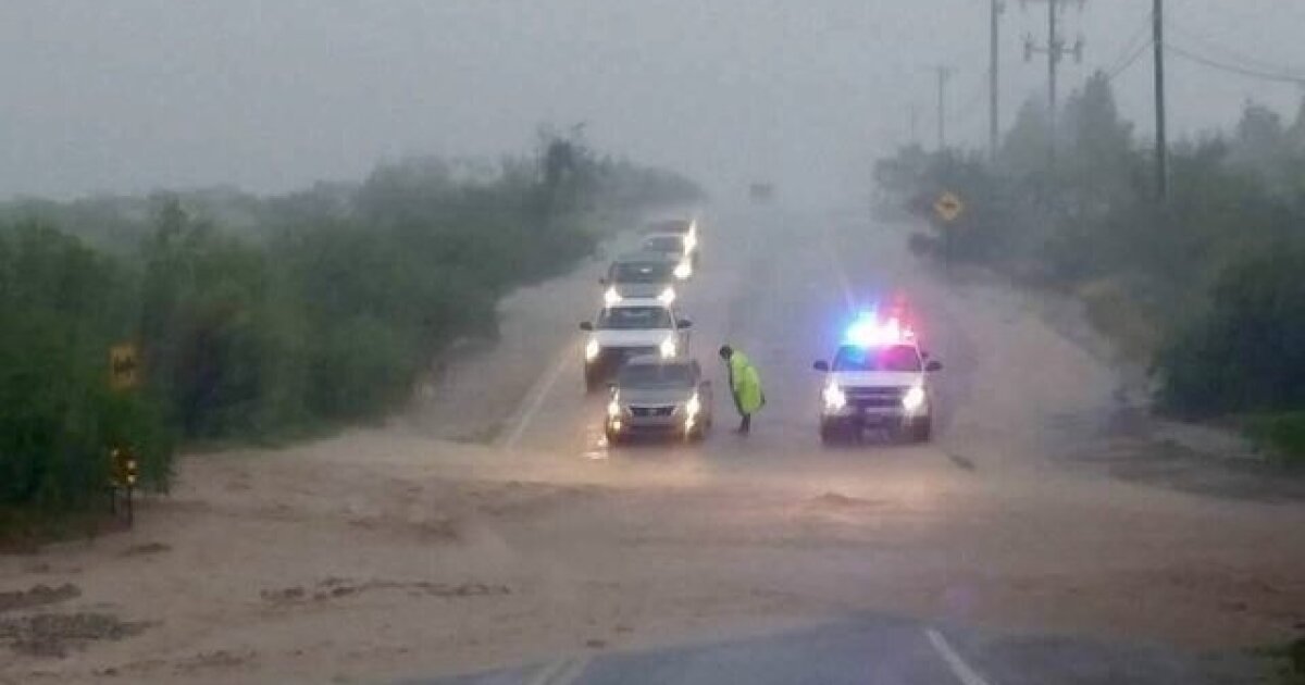 Flooding closes multiple roads in southern Pima County