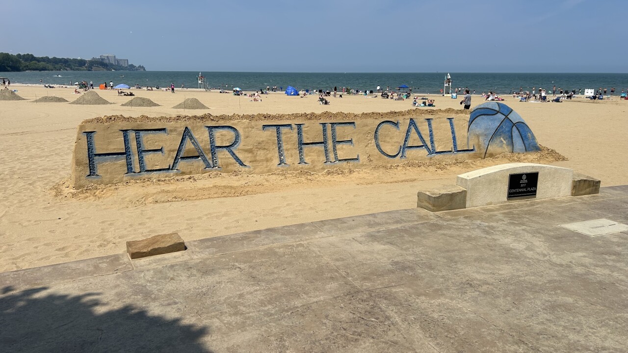 Hear the call sculpture