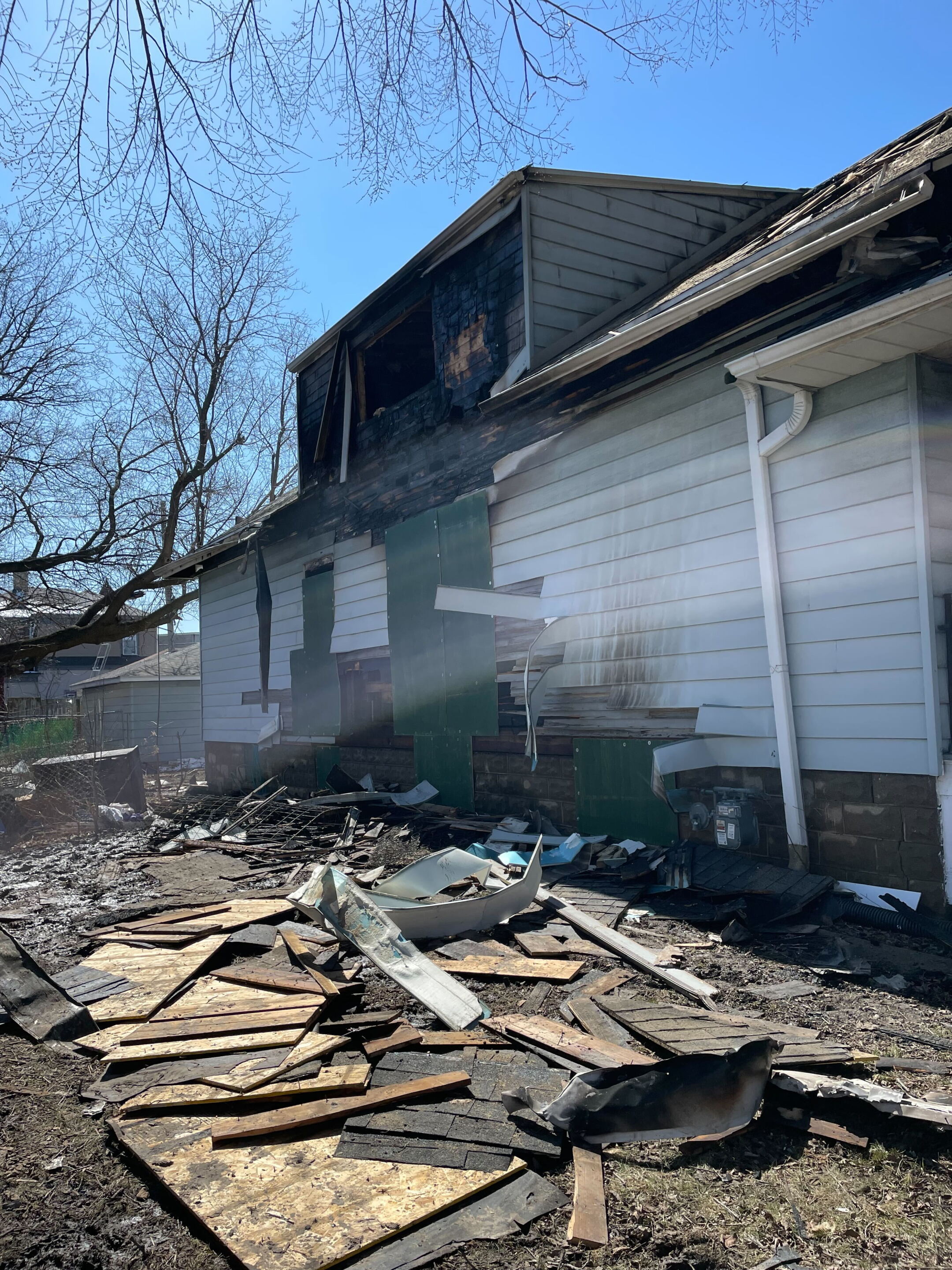 Father, 2 sons killed in Milwaukee house fire