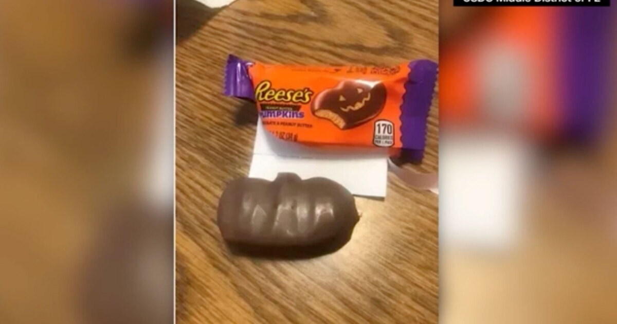 Florida woman sues Hershey for $5 million - Vimarsana News