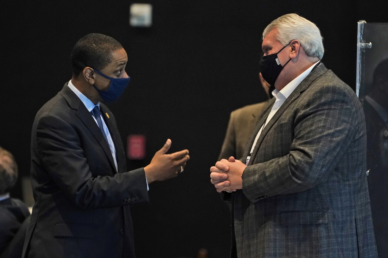 Justin Fairfrax, Travis Hackworth