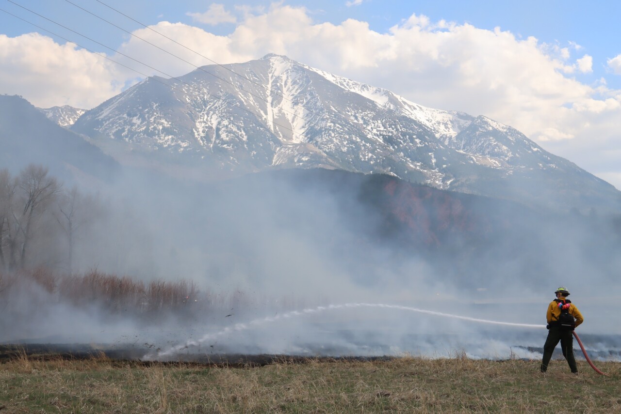 Carbondale & Rural Fire Protection District_highway 133 fire
