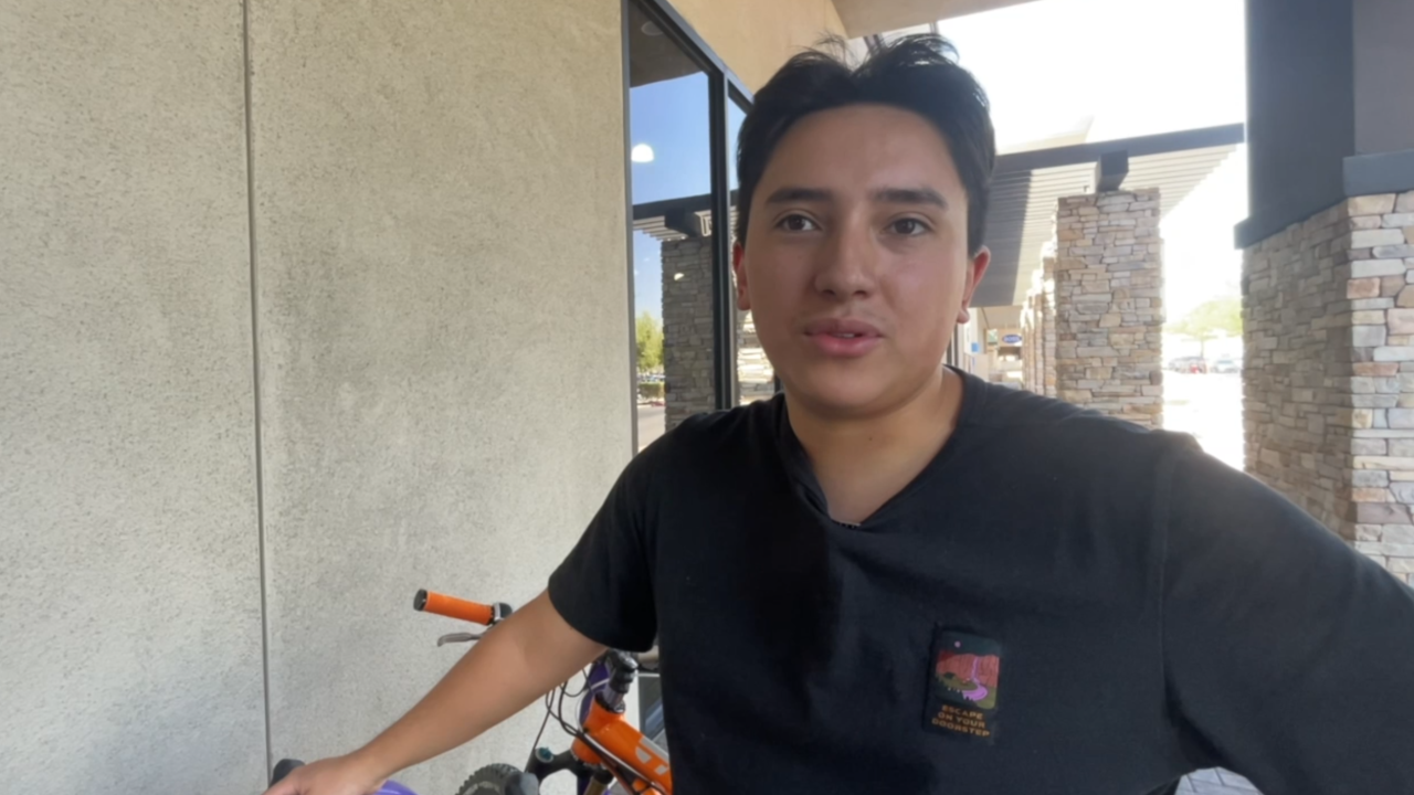 Police warn of scam calls impersonating law enforcement in southwest Las Vegas