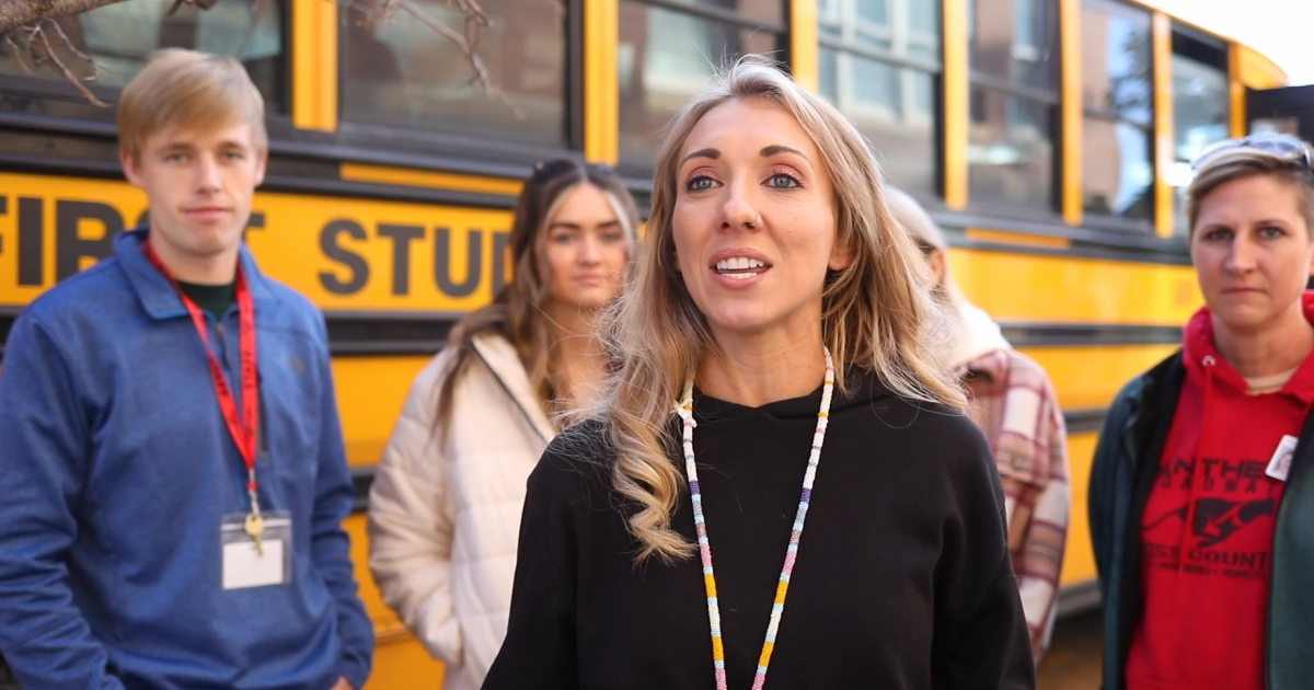 "One Class at a Time" honors Broadwater Elementary teacher - Vimarsana News