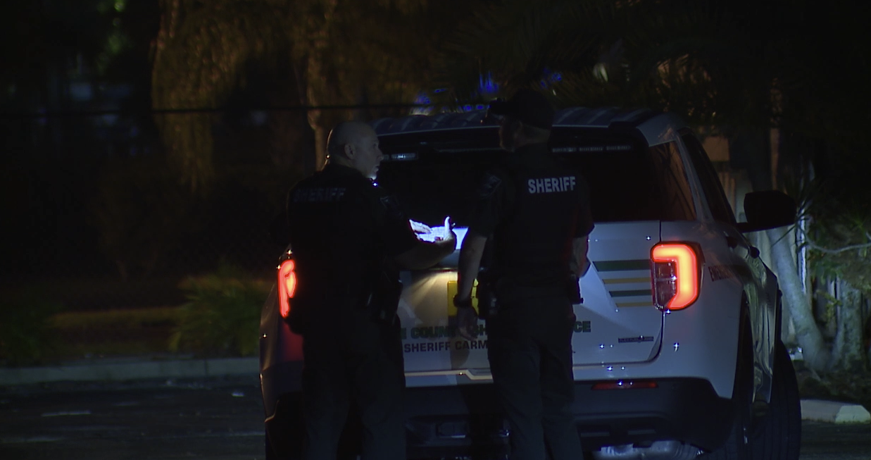 Deputies investigate Lee County arcade