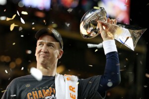 Peyton Manning's mom wants him to retire