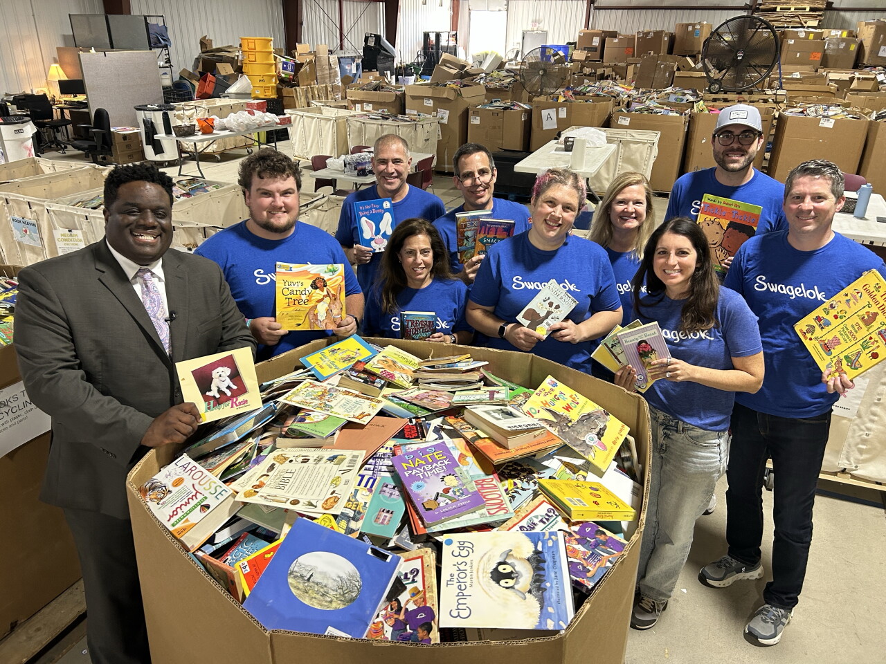 Cleveland Books Like Me Volunteers