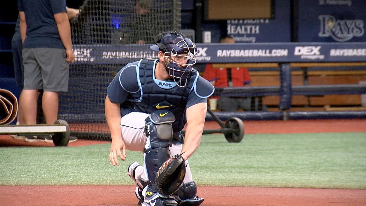 PitchCom Kyle Burger WFTS2.png