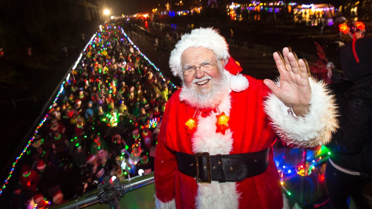 CARMAX TACKY LIGHT RUN SANTA.jpg