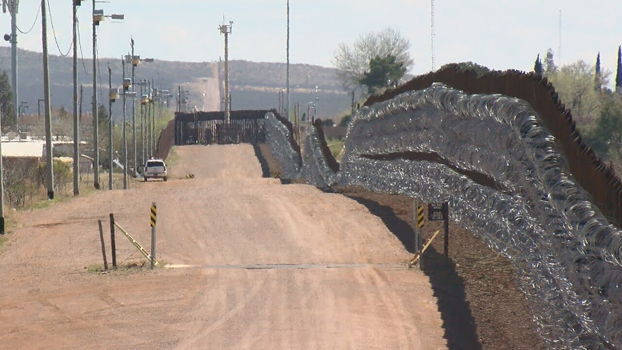 Border-John Ladd-fence line.jpg