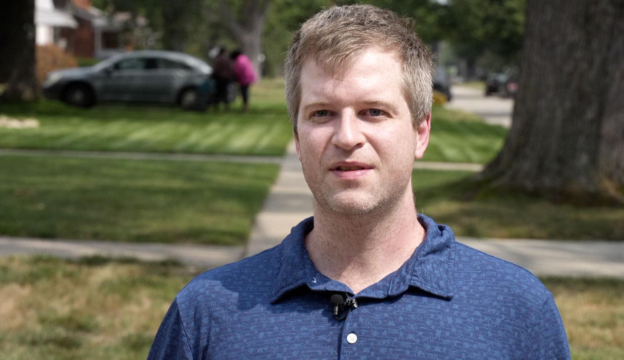 47485449-Ryan Bednarski_PUSHING FOR FRONT YARD VEGETABLE GARDENS.png