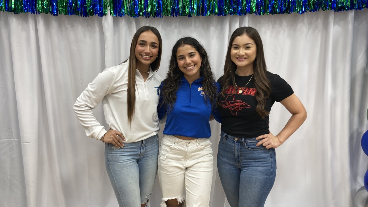 Santa Gertrudis Academy softball plays sign National Letter of Intent 2023