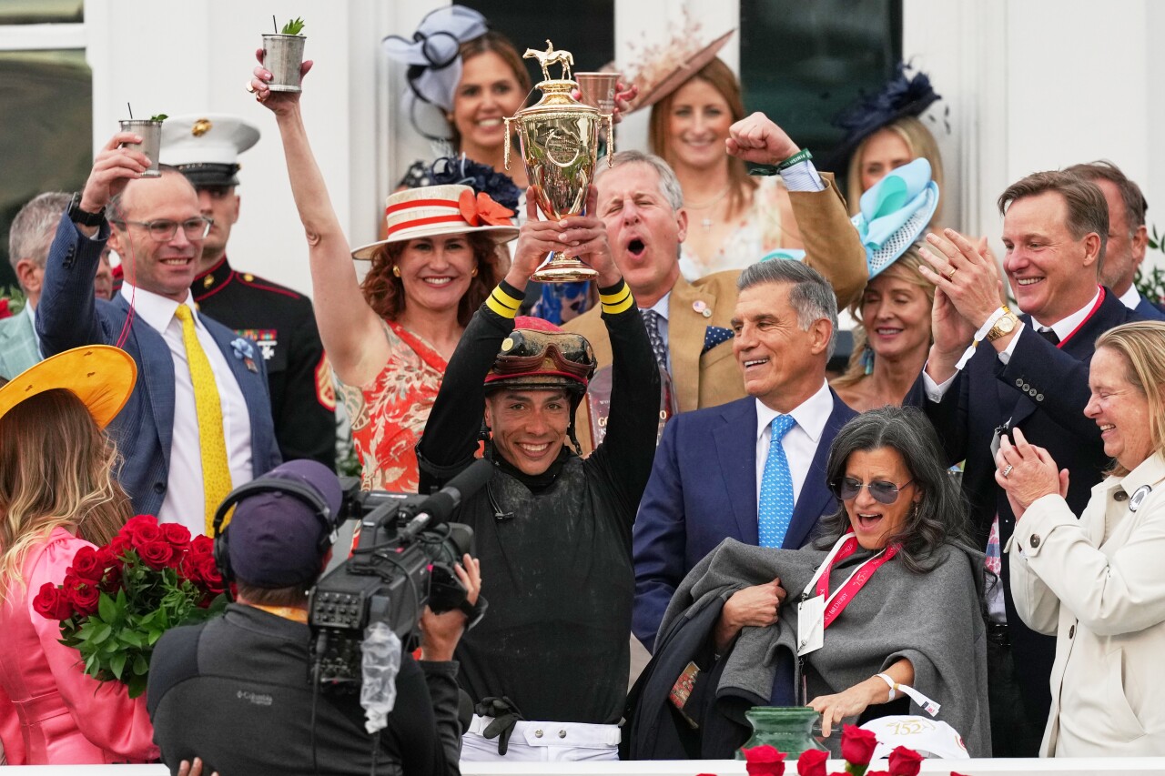 Jose Ortiz wins Kentucky Derby & Oaks 152