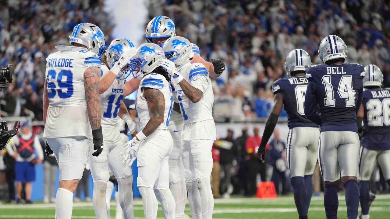 Cowboys Lions Football