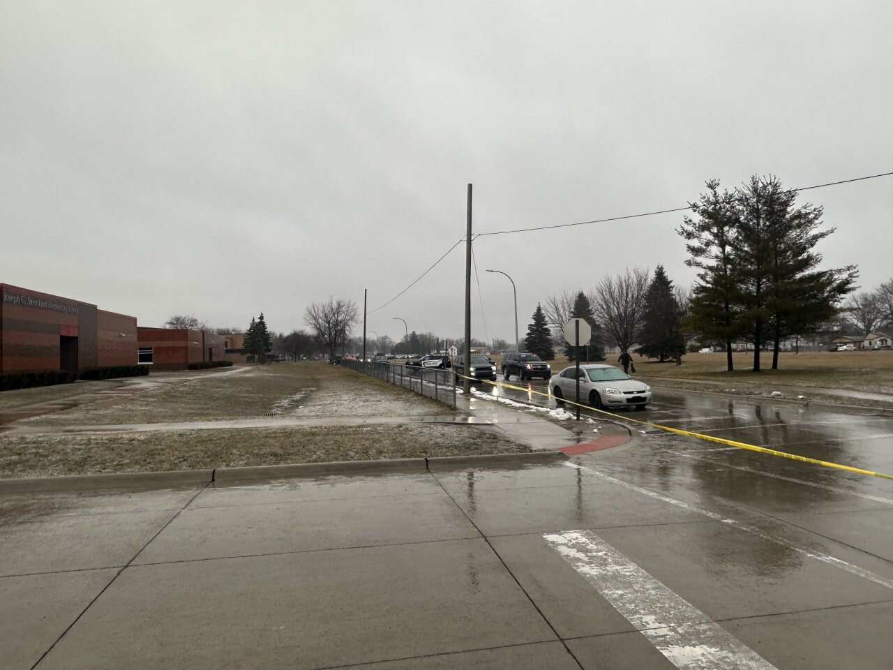 Steenland Elementary School lockdown 2.jpeg