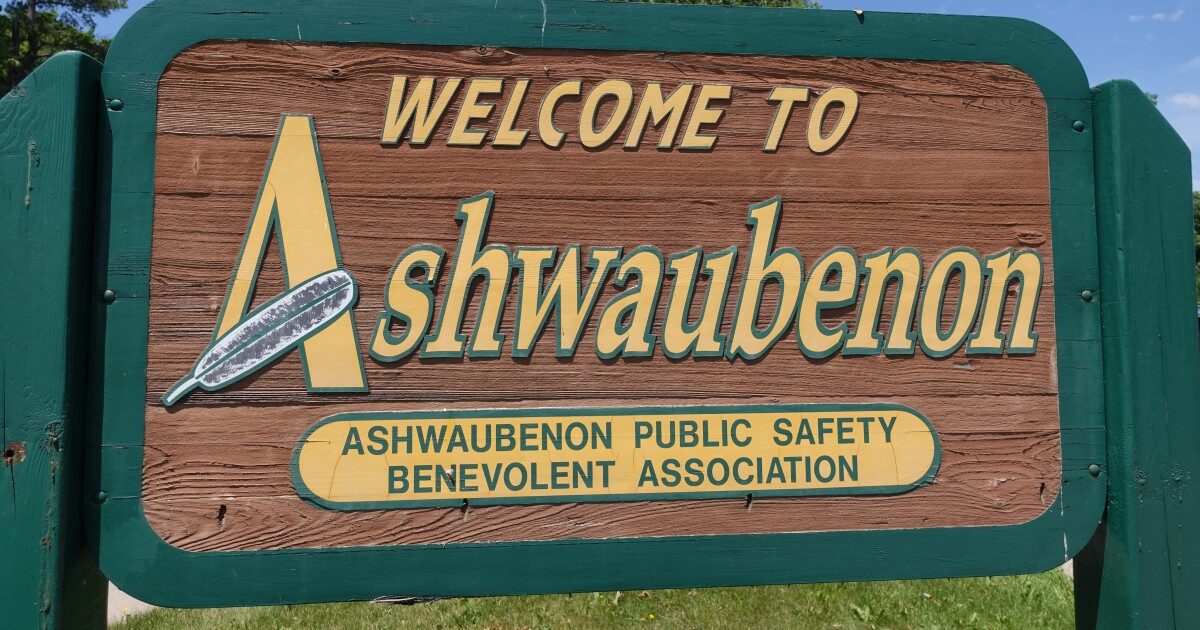 Bus shelter concerns spark new loitering debate in Ashwaubenon