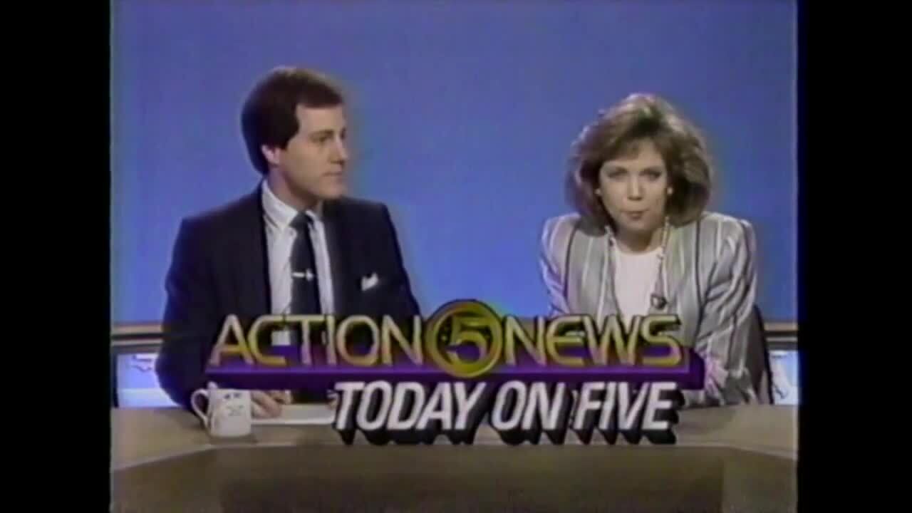 Kelley Dunn behind anchor desk in 1986, Action 5 News intro