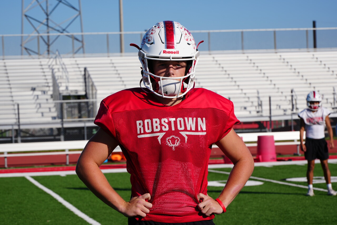 Robstown senior quarterback Trevin Crowley