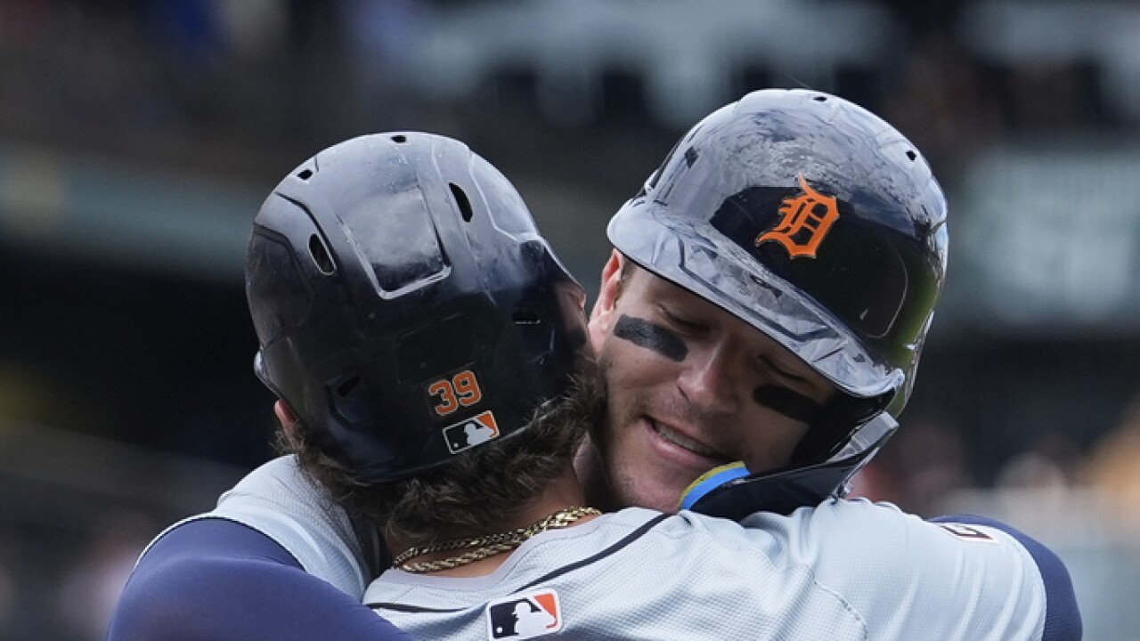 Tigers Giants Baseball