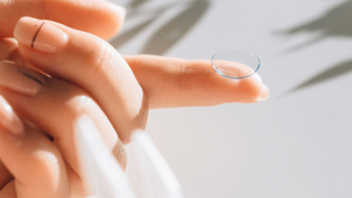 contact lens.png