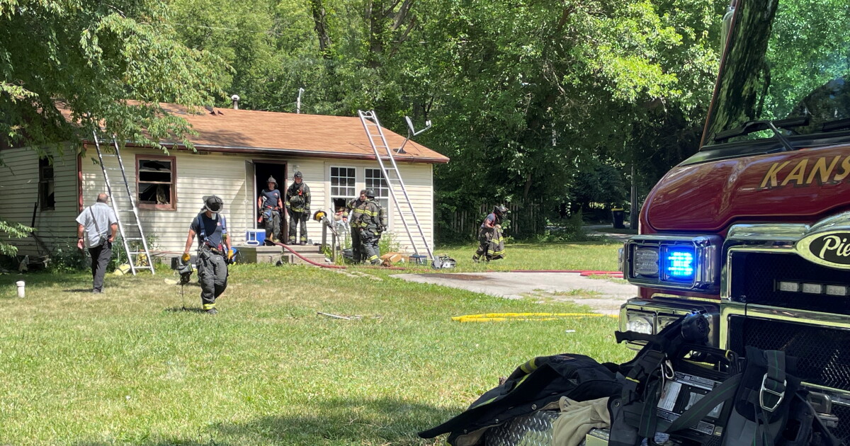 Elderly woman dies in Tuesday afternoon house fire in KCMO - Vimarsana News