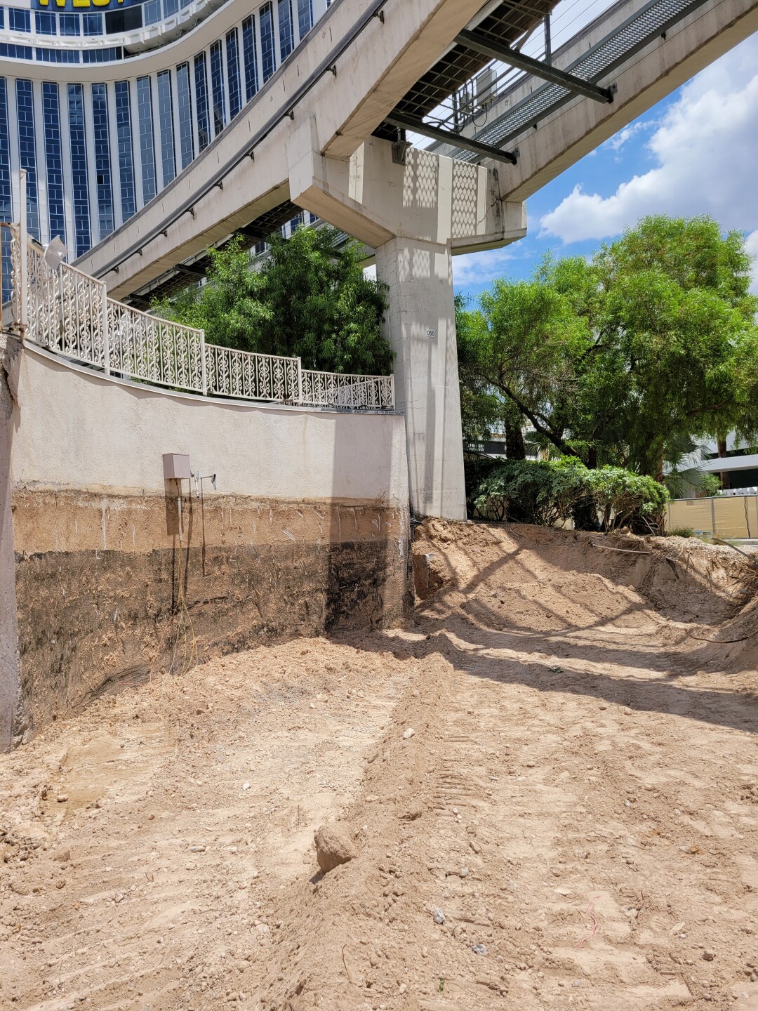 Boring Company too close to monorail
