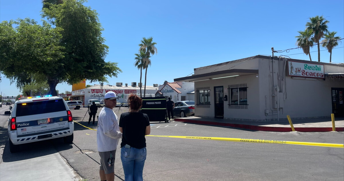Man found shot to death after car crashes into west Phoenix building