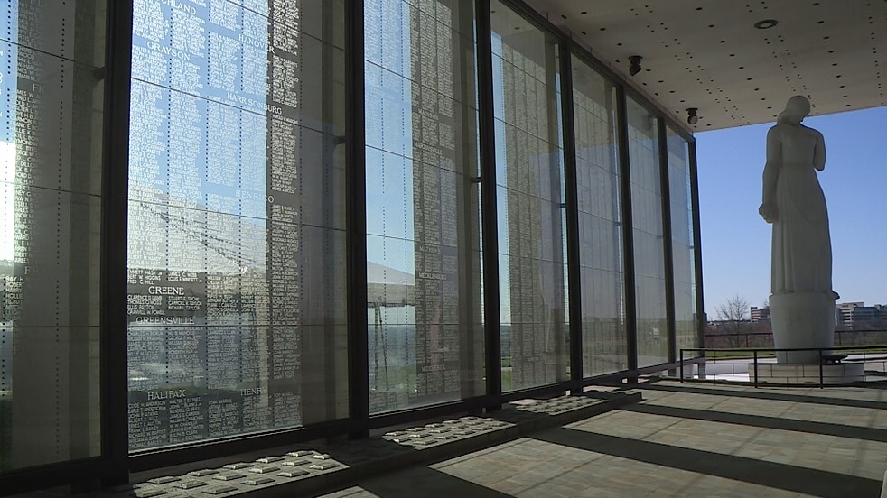 Virginia War Memorial Vietnam veterans 01.jpg