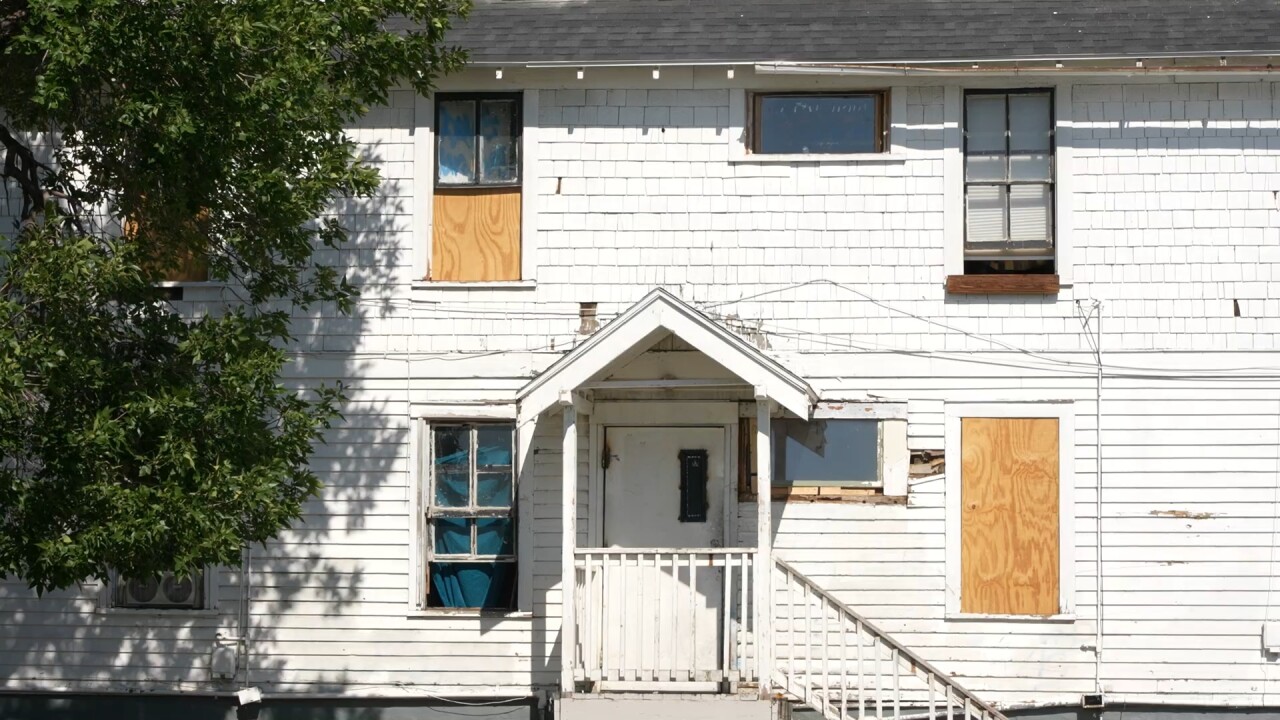 Colonnia 5_2.16.1.jpg