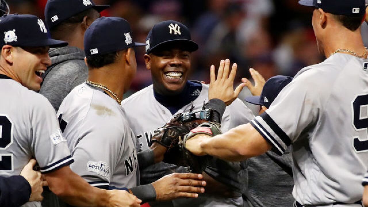 Yankees' Aroldis Chapman booed off mound after giving up lead in