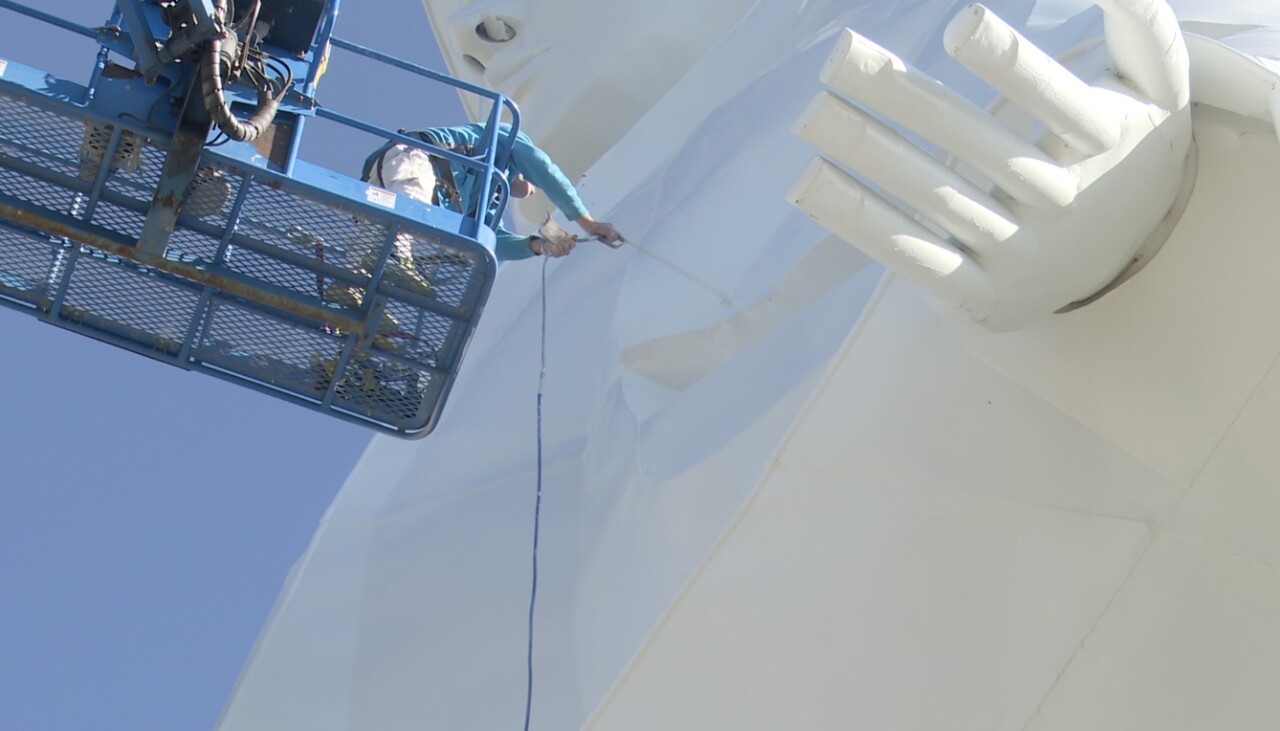 PAINTING THE LADY.jpg