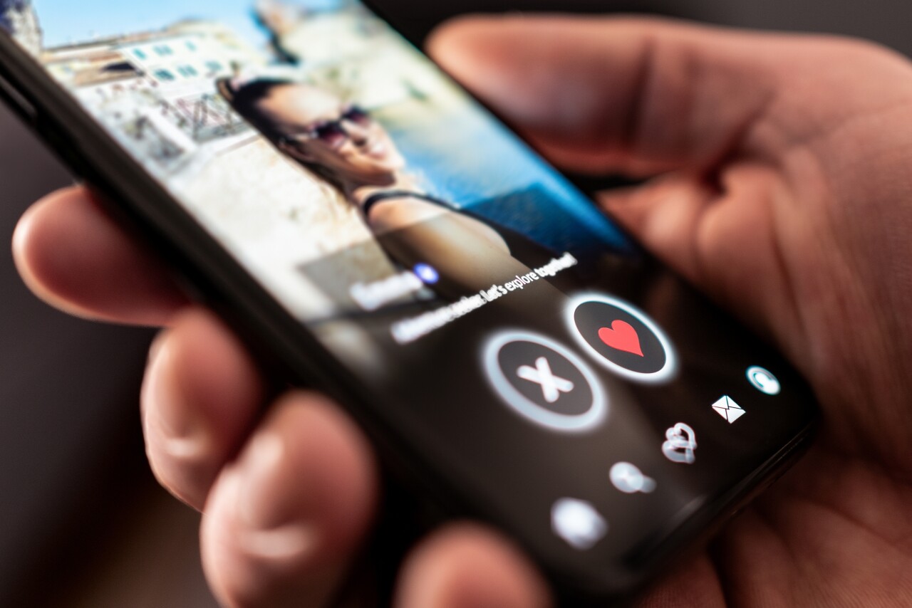 Date,App,,Online,Site.,Swipe,For,Love,And,Relationship.,Right