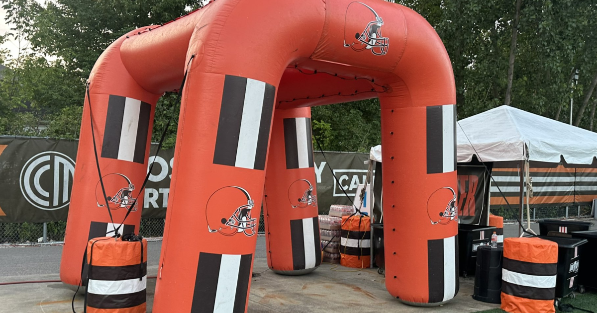 Training Camp Day 3: Here's what happened during the first day fans ...