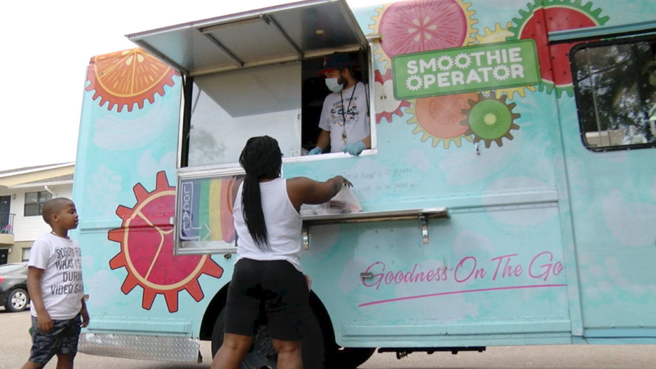 Food Truck Convoy Serves 10 000 Meals During Covid 19