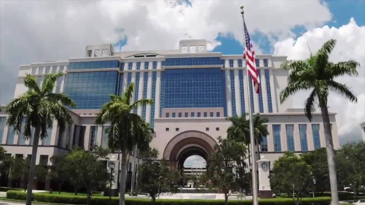 Palm Beach County courthouse hasn't hosted any murder trials since March 2020